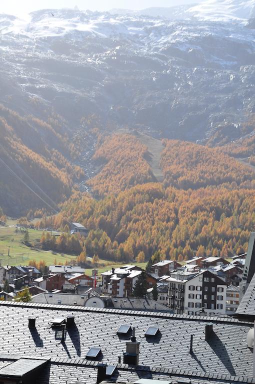 Apartmenthaus Holiday Saas-Fee Exterior foto