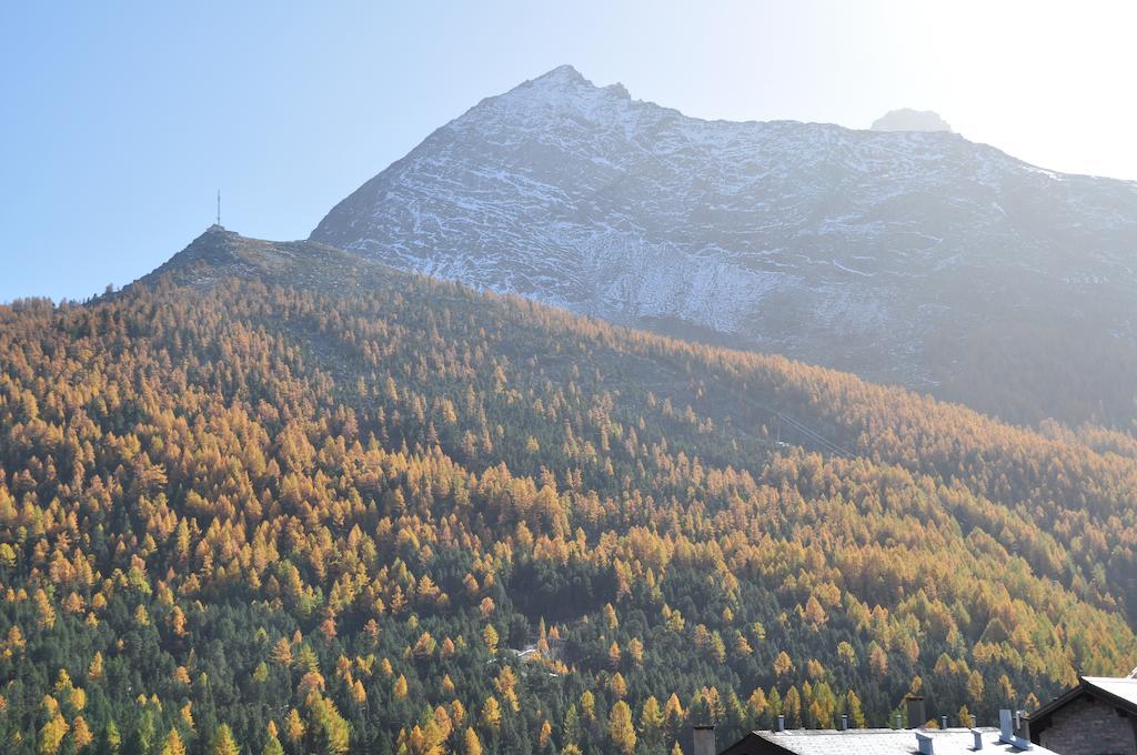 Apartmenthaus Holiday Saas-Fee Exterior foto