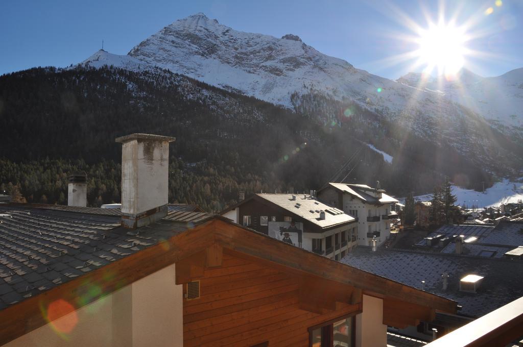 Apartmenthaus Holiday Saas-Fee Exterior foto